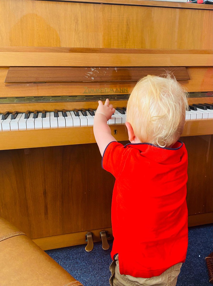 RCMusicacademy's tweet photo. Keep your π peeled as more classes launching soon for our smallies #preinstrumental #parentandchildclass #earlychildhooddevelopment #musicforpreschoolers #communitymusic #cahir #musicschool #musiceducation https://t.co/LzKEe35ZJe