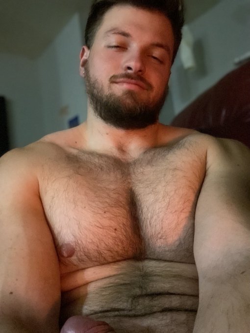 Night by the fire 😍🔥 https://t.co/Mn6QastrOB<a href="/tag/fitness"class="tags"><span>#fitness</span></a><a href="/tag/flex"class="tags"><span>#flex</span></a>