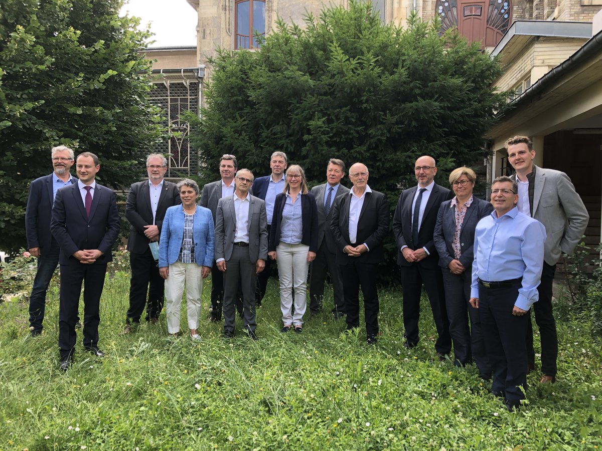 La Fondation NIT se réinvente pour construire la fondation de coopération scientifique « ID+ Lorraine », scellant l’alliance entre l’Université de Lorraine et le CHRU de Nancy🤝Plus d’informations en suivant ce lien 👉 fondation-nit.univ-lorraine.fr/files/2021/07/… <a href="/Univ_Lorraine/">Lorraine</a> <a href="/CHRU_de_Nancy/">CHRU de Nancy</a>