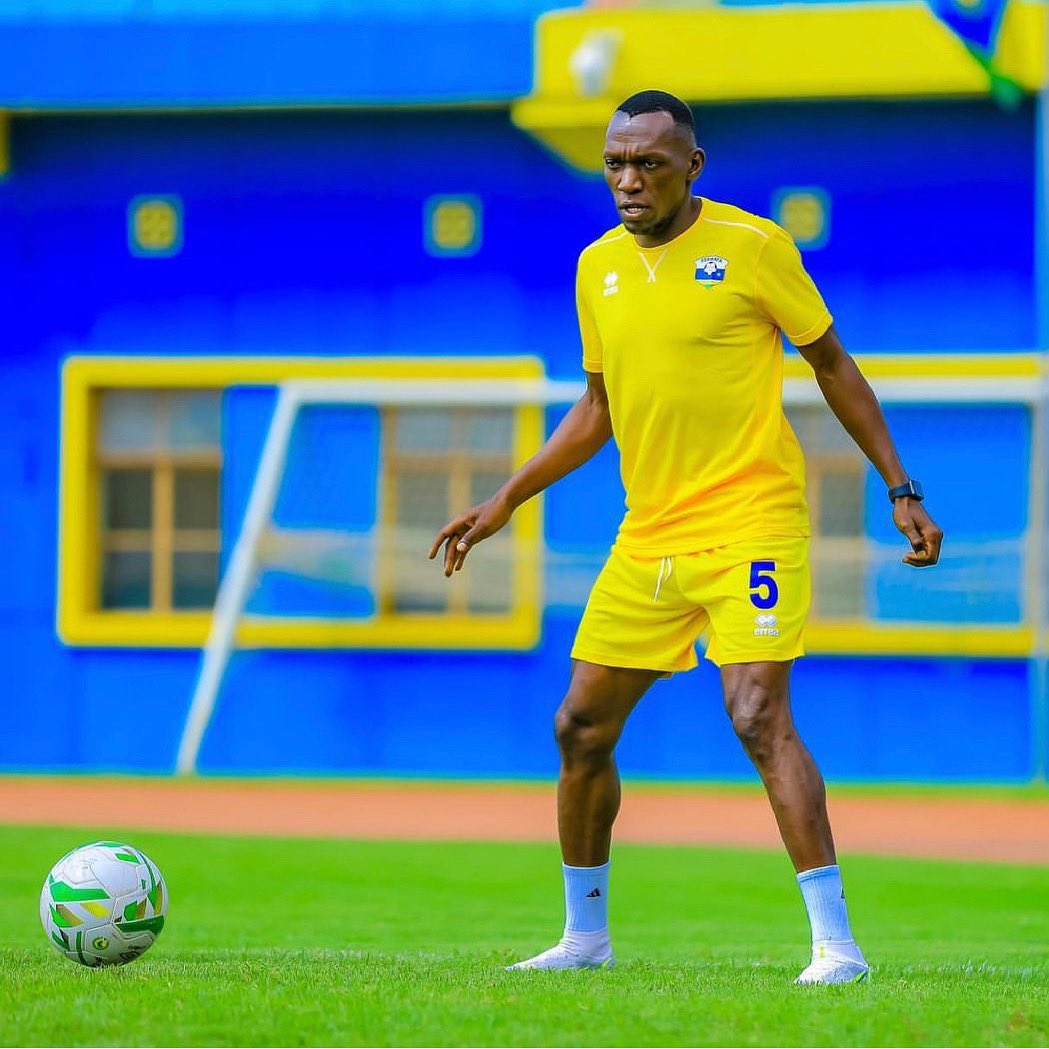 imfuraluc01's tweet photo. #RPLTransfers

@MedieKagere ari gusoza amasezerano y’imyaka 3 mu ikipe ya @SimbaSCTanzania 

Police FC yajyanye $30k abasaba  $80k mu gihe cy’imyaka 2, Barikanga. 

APR FC $60k niyo ishobora kumutangaho. 

Ohereza unakire amafaranga wifashishije @SPENNRwanda 

@bbfmumwezi 95.3 FM https://t.co/6kZbdSZwWg