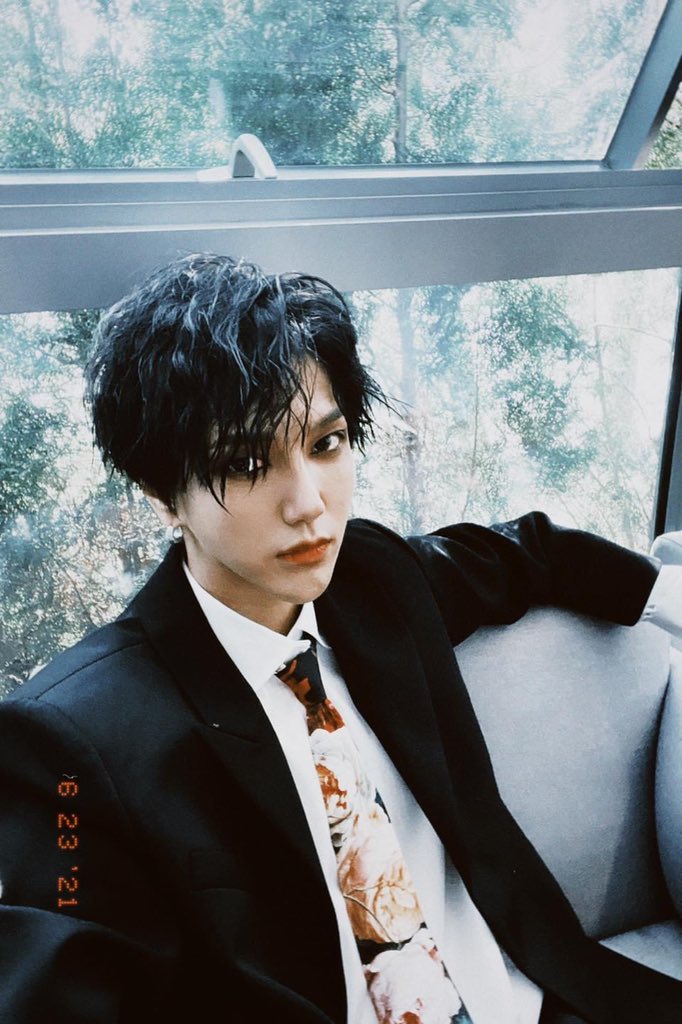 lynchae's tweet photo. 😭🖤 https://t.co/oMqhAIOrj0