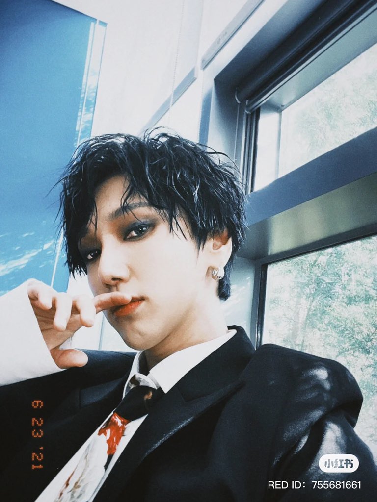 lynchae's tweet photo. 😭🖤 https://t.co/oMqhAIOrj0