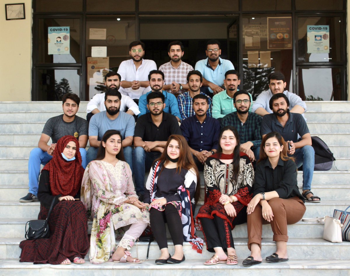 mini_saifi's tweet photo. #lastdayofuni https://t.co/G4LdOSD1Hu