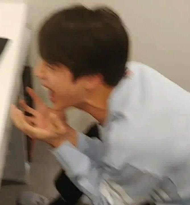 Audrey97625102's tweet photo. @bts_bighit https://t.co/7WSJLfj9px