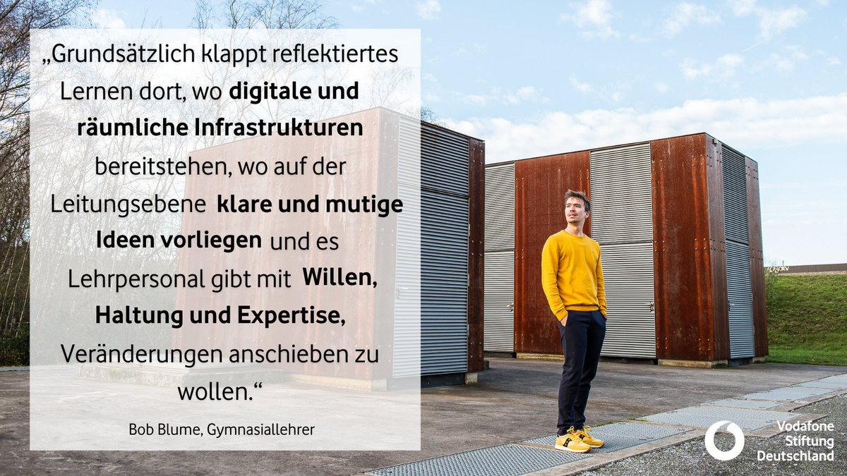 VF_Stiftung's tweet photo. Gymnasiallehrer @blume_bob beschäftigt sich seit Jahren mit digitalen #Lernkonzepte|n. Wir haben mit ihm über Lerninhalte im #digitalen Zeitalter und verpasste Chancen für einen Unterricht nach Corona gesprochen. Das ganze Interview zum Nachlesen: https://t.co/vyp8vBswcz https://t.co/TKEYS4I50C