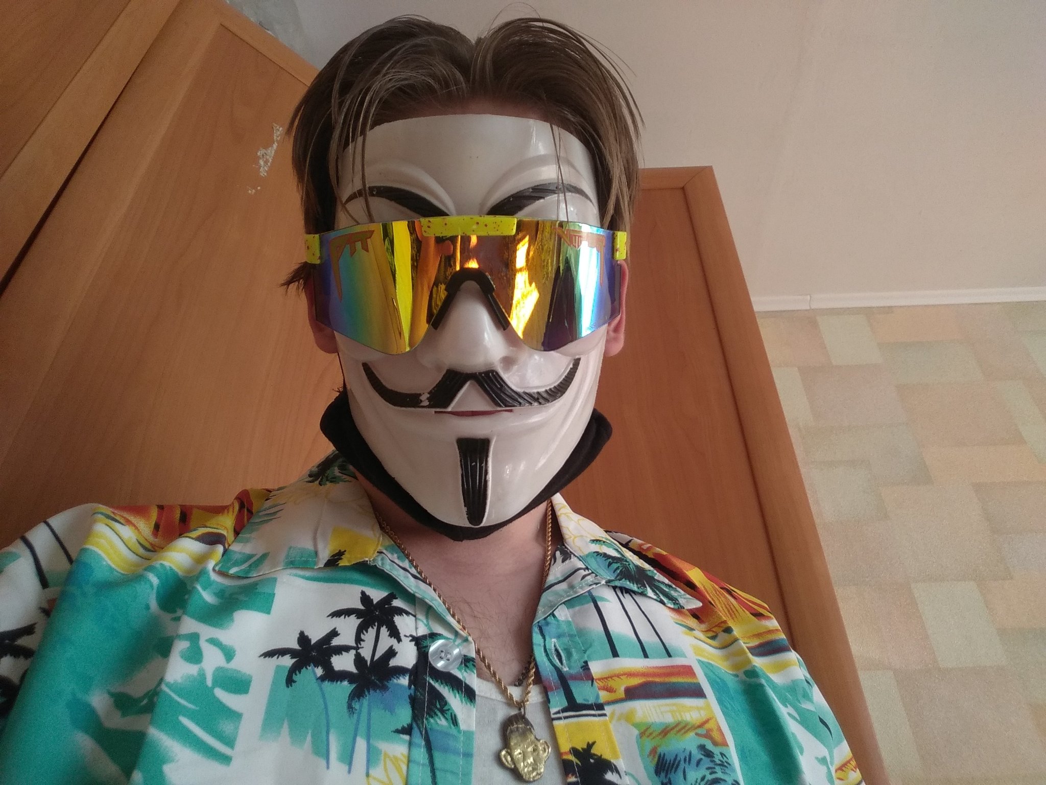 E5x7gd7VIAkdoCc?format=jpg&name=large