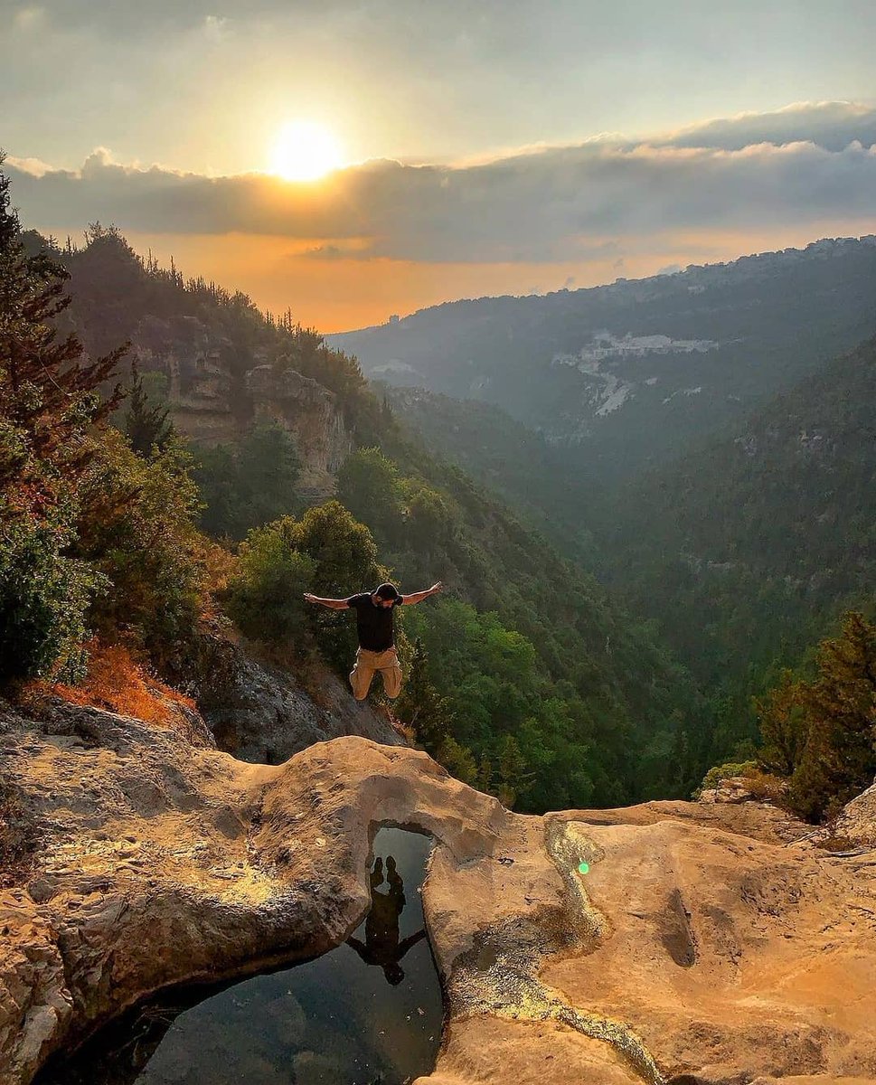 Don’t let the fear of falling, keep you from flying! 

#BeirutView #Lebanon #MeetLebanon #BeirutLebanon #VisitLebanon #flying #over #the #waterfall #hiking #adventure #activities #sports #naturelovers #sunsetlovers #valley #lebanon #photo #instagram #instagood #photooftheday
