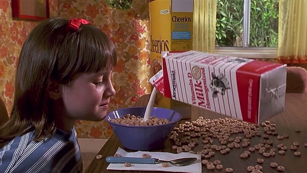 daneldix's tweet photo. a verdade é que não existem defeitos no filme matilda além do fato dele acabar https://t.co/uU2TNa3lvu