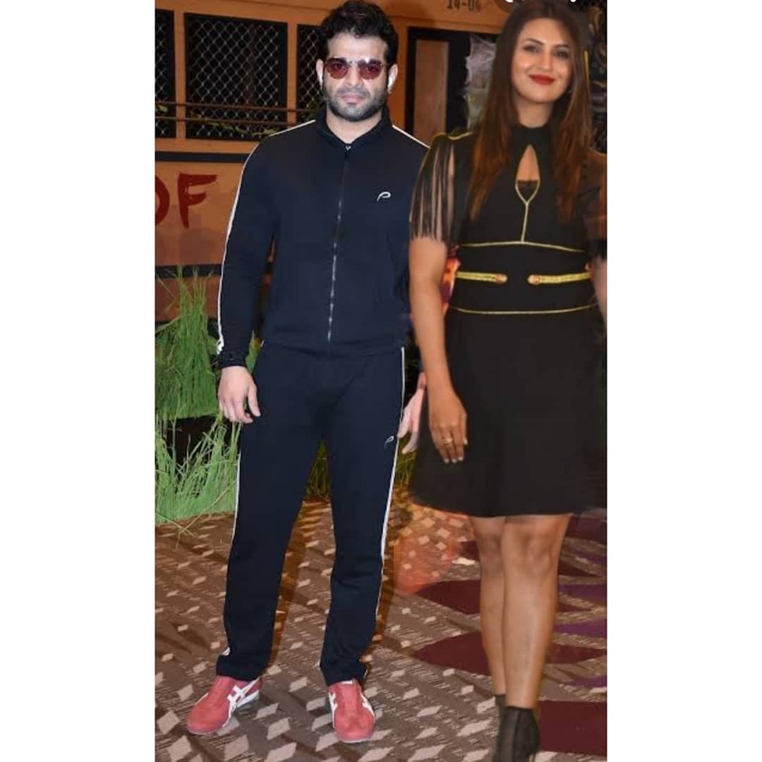 Vineeta00721904's tweet photo. Patakas..🖤🔥🔥🔥
Divan😍😍
Press conference
#khatronkekhiladi
#GorgeousDT #DashingKP #DivyankaTripathi #KaranPatel #LoveDivAnForever
@Divyanka_T @iamkaranRpatel https://t.co/KFks7NYQKA
