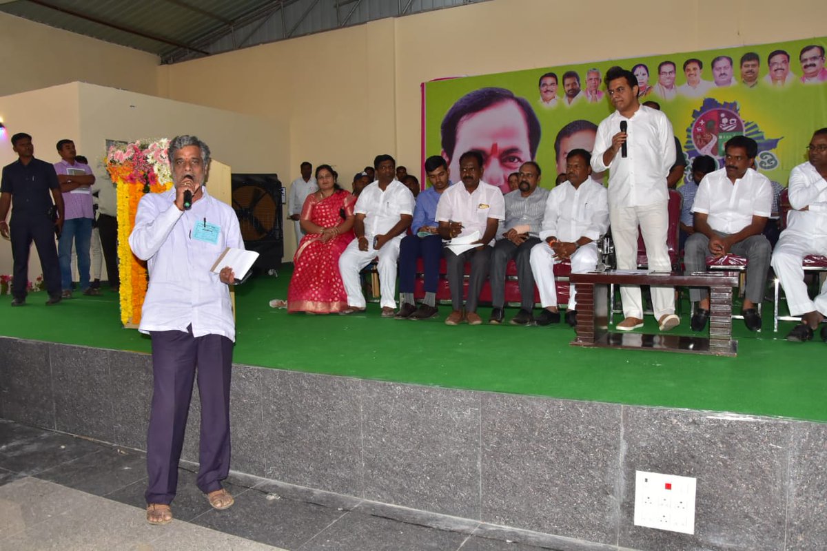 Shiva_kumarG5's tweet photo. @KTRTRS  Sir last year you visited kalwakurthy for pattana pragathi program and we are raised our issue to remove wine shops in front of library. in that meeting u ordered officials to remove wines but there is no action till now. plz solve our issue sir
#savekalwakurthylibrary https://t.co/rfC4EUNYlq