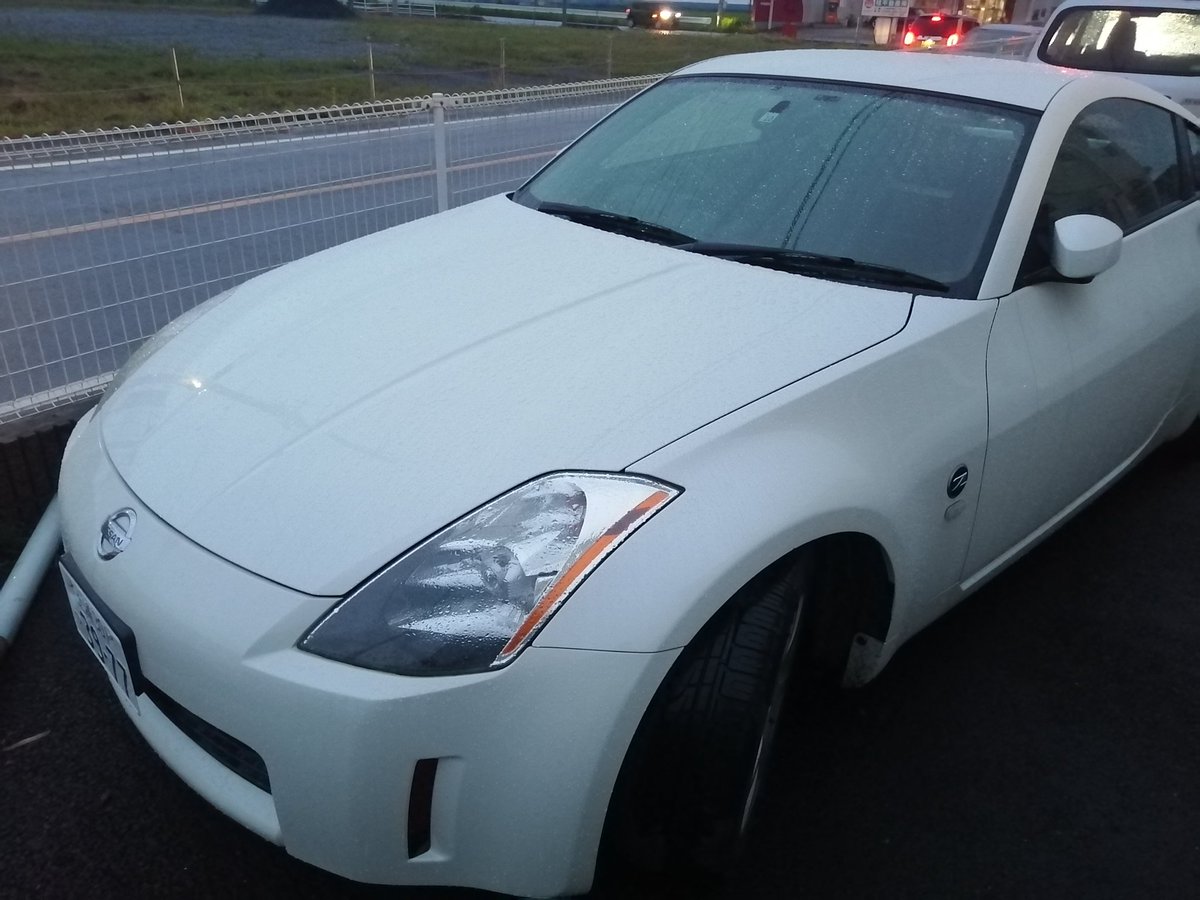 andymorimori16's tweet photo. 代車にフェアレディZ貸してくれる車屋さん、好き。 https://t.co/sieTDcylFR