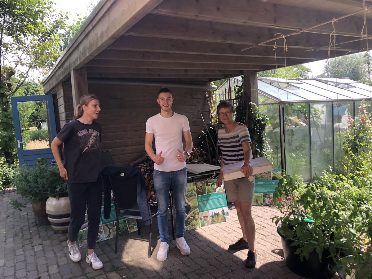 Jikke en Lyès van <a href="/mbotilburg/">Yuverta mbo tilburg</a> komen zaterdag meehelpen op een van de negen locaties (Permatuin Hoge Raam) tijdens de opentuinendag van KANT. Kom je kijken ? welkombijkant.nl/bewoners/nieuw…