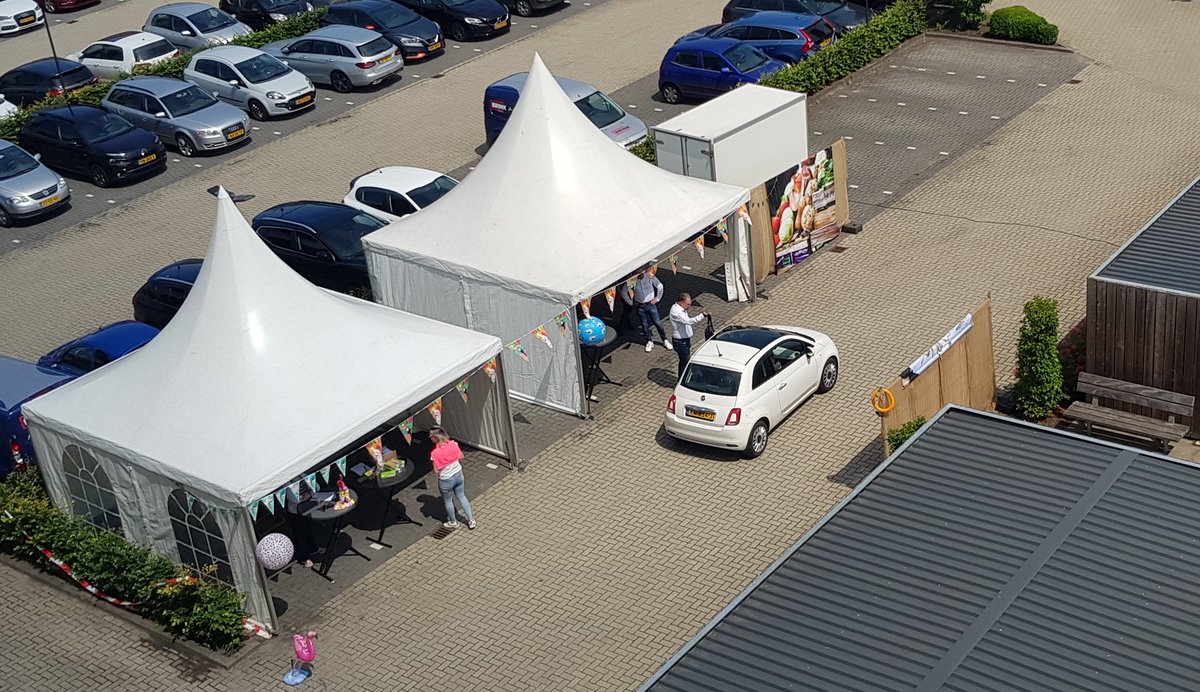 Summer is in the air! Een heerlijk BBQ-pakket voor onze medewerkers om er thuis met familie en vrienden van te genieten en de zomervakantie excellent te beginnen. Fijne vakantie iedereen! #excellentpeople