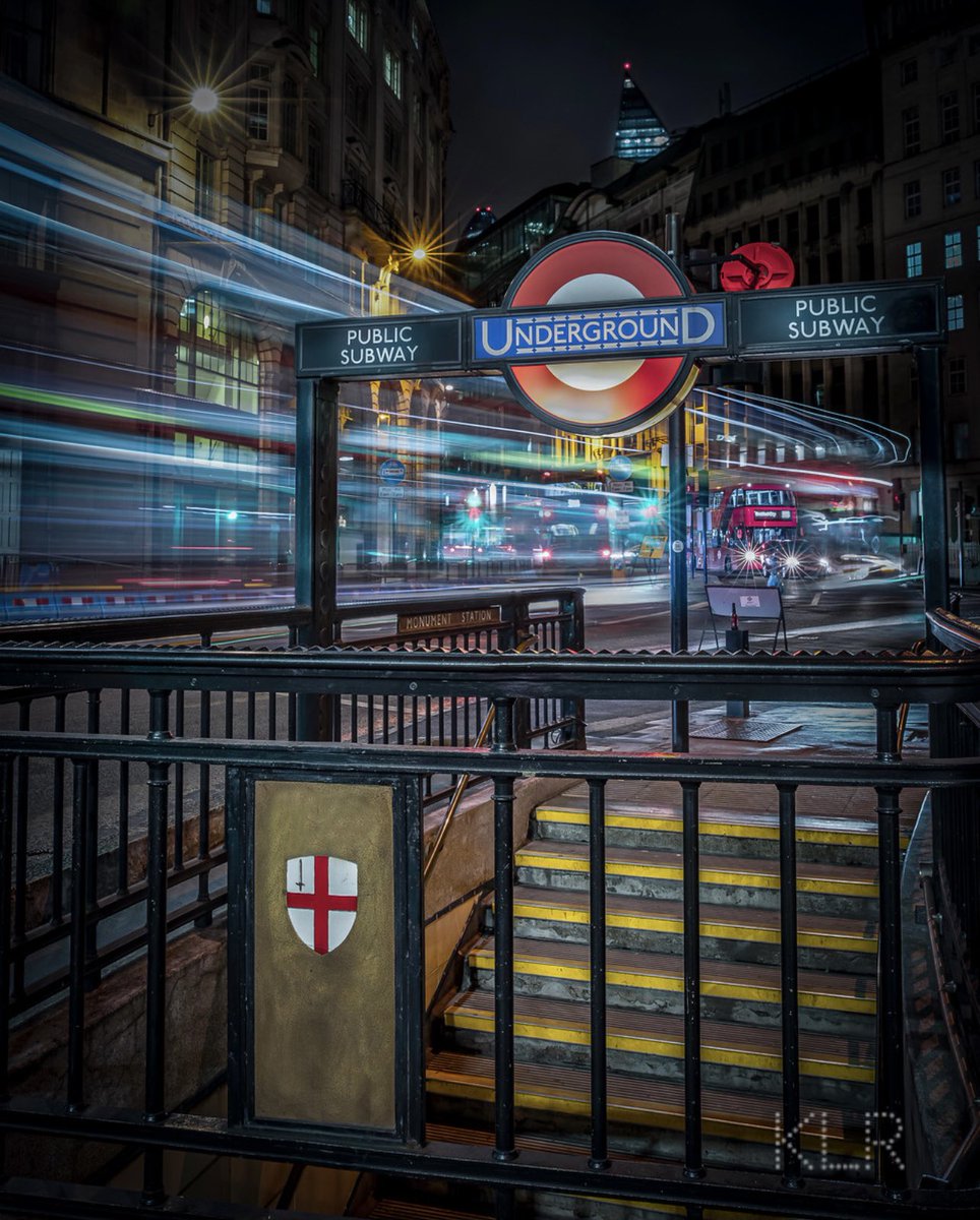 <a href="/DelolmoBenjamin/">BenDlm.Eth</a> Not sure who else, but I am! #london #nightPhotography #longexposure