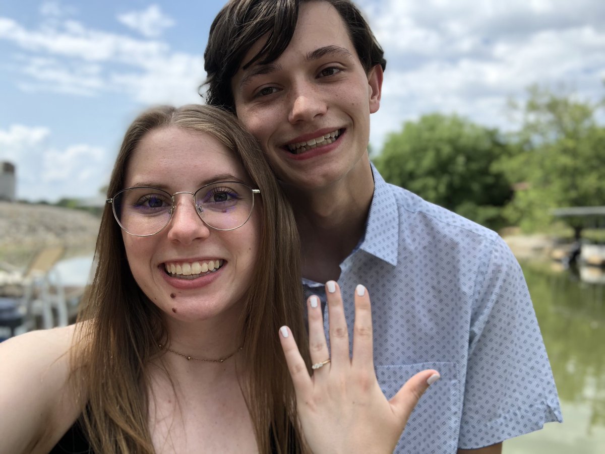 AbbMaus's tweet photo. Chris and I are getting married!!! ❤️💍 https://t.co/vVe2PvLJeh