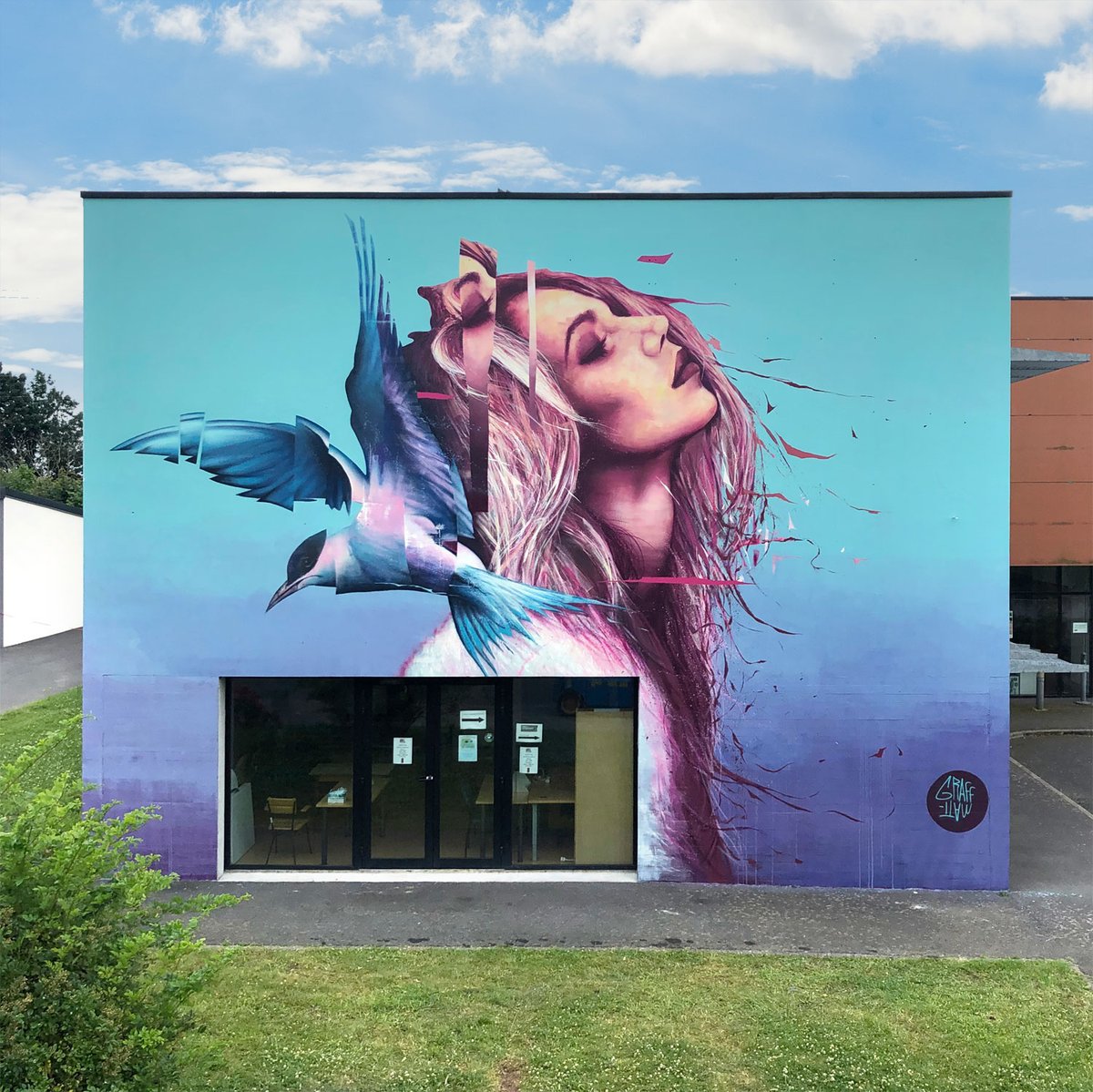 "Le vent l'emportera" 
Fresque réalisée lors du festival <a href="/JustDoPaint1/">Festival Just Do Paint</a> à 
Merci à Papy TSF, @brinkstsf, toute la team JDP et les bénévoles qui nous ont mis plus que bien !
#art #justdopaint #graffmatt #streetart #graffiti  #muralart #saintbrieuc #urbanart <a href="/InfoStBrieuc/">Saint-Brieuc  INFO</a>