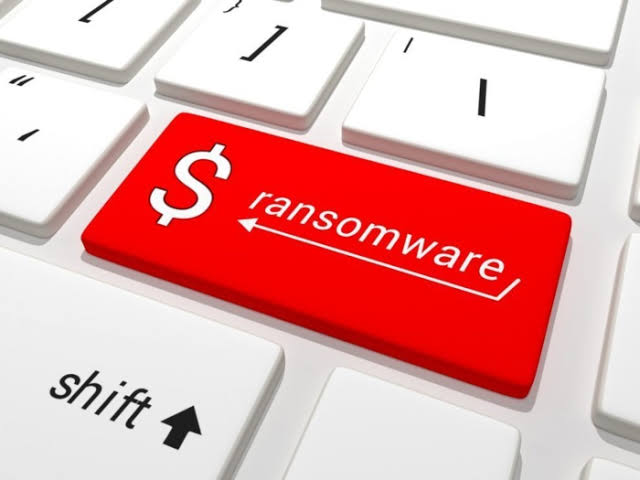 gadtorade's tweet photo. Serangan Ransomware yg mengunci file dan meminta tebusan semakin sering.
Windows10 sebenarnya punya proteksinya
Begini:

Buka Windows Security
Pilih Virus &amp; Threat Protection
Scroll ke bawah
Ransomware Protection
Manage Ransomware Protection
Klik toogle nyalakan proteksinya https://t.co/FrZ3JJP2BL