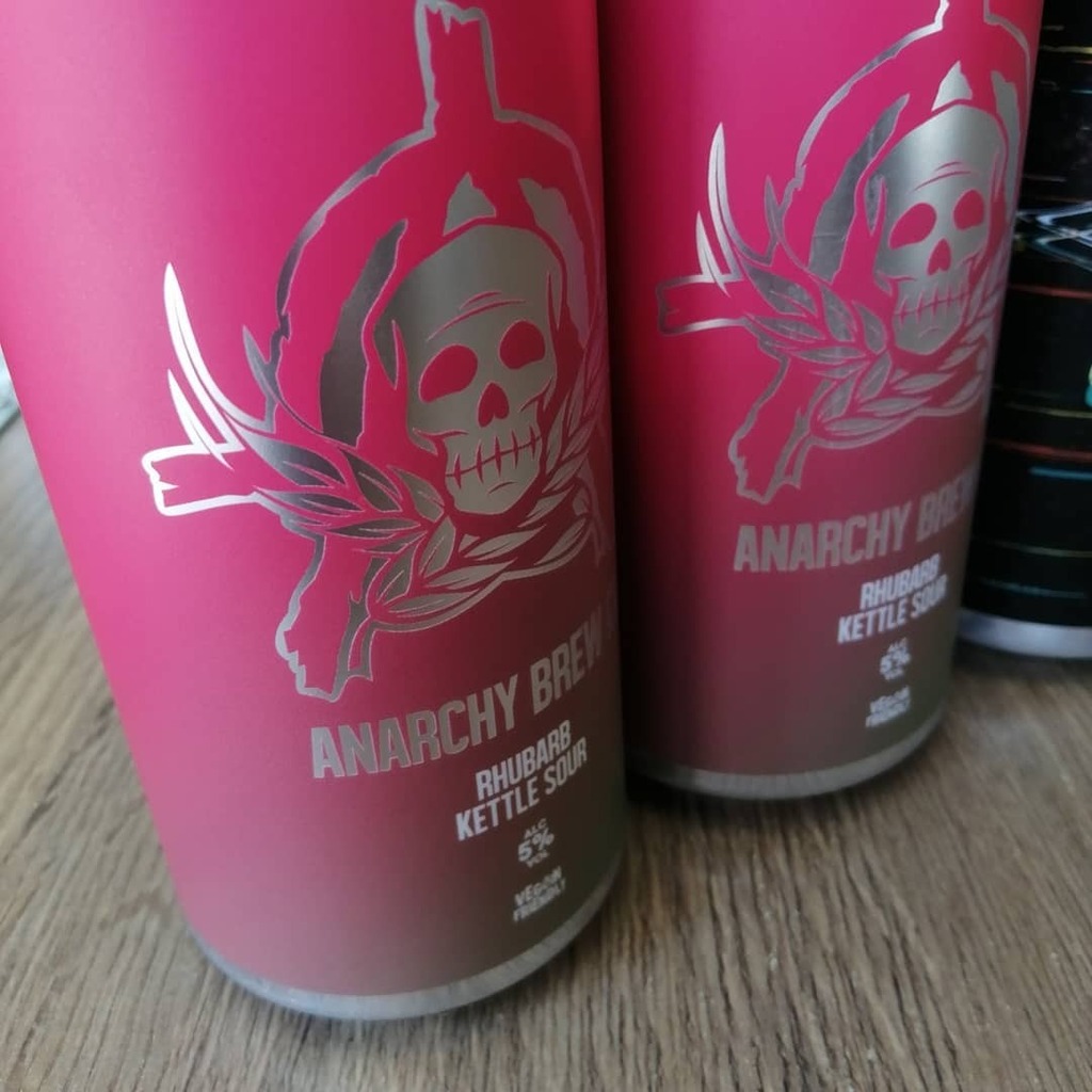 Now in stock two new Anarchy beers!
Loud &amp; Proud and Rubarb Kettle Sour!

Get them while they last 🍻
#New #Beer #Local #Seahouses #itscominghome instagr.am/p/CREGurArRAS/