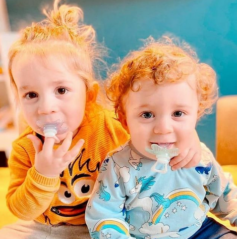 la_petits's tweet photo. 08 juillet, bienvenue en automne ! On s'adapte, on sort les petits pulls et les tétines assorties, alors on vous les propose par 4 pour être tendance, voilà
#mode #automne #winter #smile #pull #baby
https://t.co/WstPGGUuzs https://t.co/txgoPpz82P