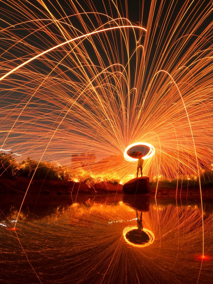 Steelwool Photography. Can you choose between 1 and 2?

#photography #steelwool #steelwoolphotography
