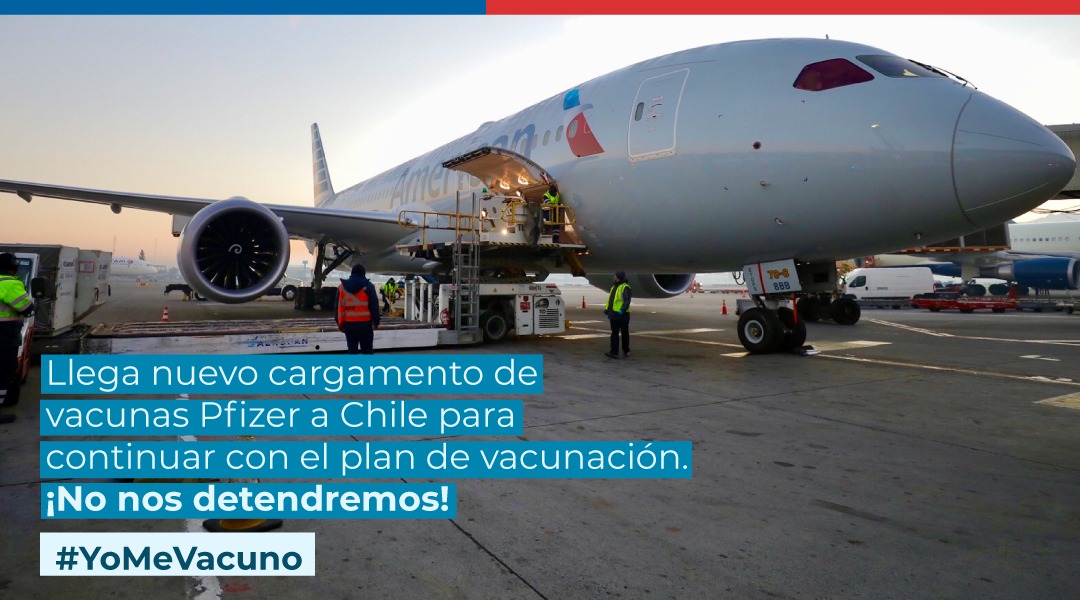¡Más vacunas para Chile! 🇨🇱💉 Esta mañana llegaron a nuestro país 70.200 nuevas dosis de Pfizer. Con este cargamento se superan los 26 millones 155 mil vacunas contra el Covid-19 ingresadas. Y tú, ¿qué esperas para vacunarte? #YoMeVacuno