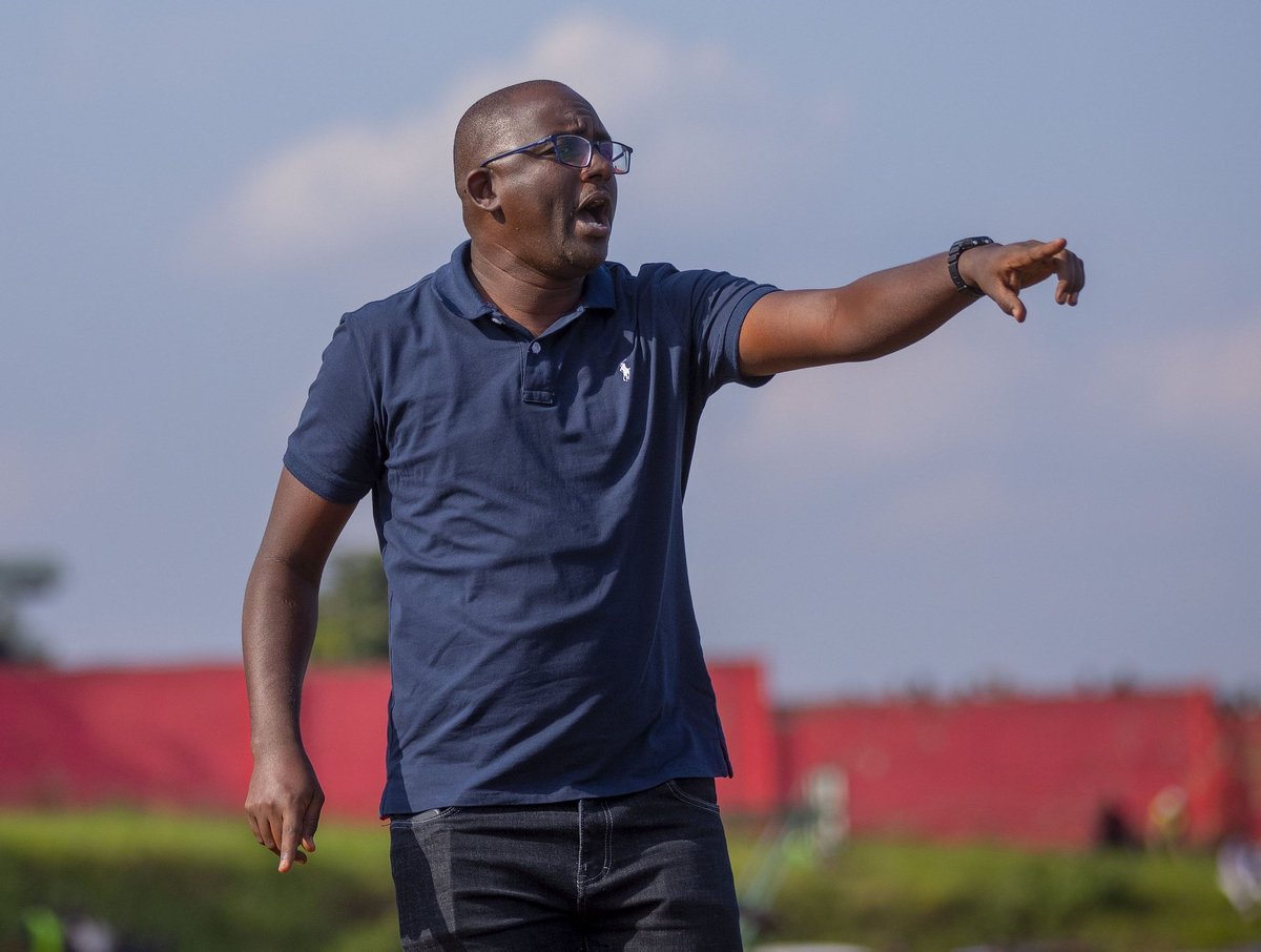 Breaking News 🔴:

Umutoza Haringingo Francis Christian amaze gusinya amasezerano y'umwaka umwe muri <a href="/sckiyovusports/">Kiyovu Sports</a> 

---

Burundian International Coach,  Francis Christian Haringingo has signed a year deal with SC Kiyovu

#rwanda #kigali #football