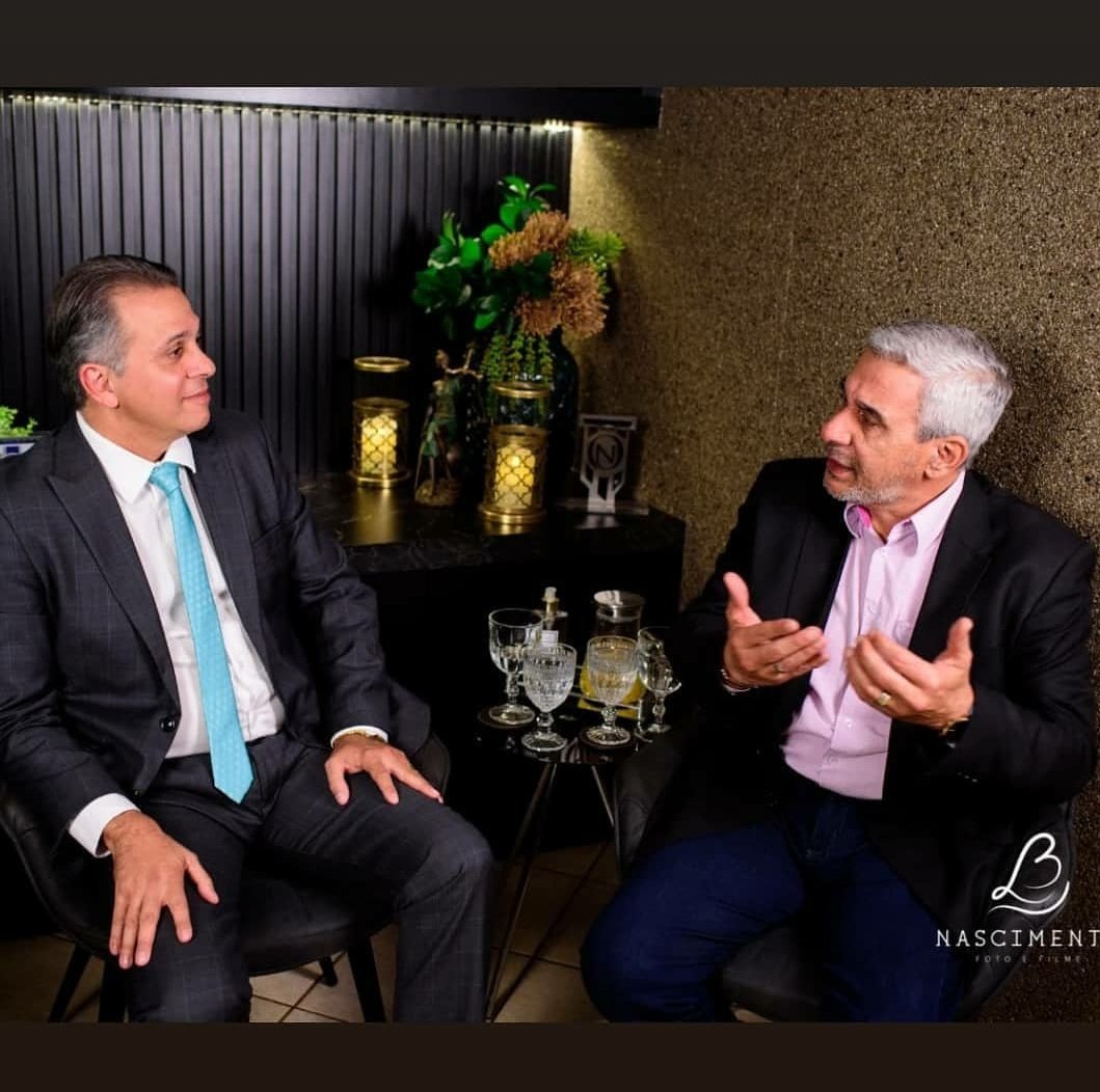 _marcelosalomao's tweet photo. Extremamente produtiva a palestra solidária de ontem com o Dr. @OTONNASSER  sobre direito do consumidor.
#somostodosconsumidores https://t.co/5BM5qRyApO
