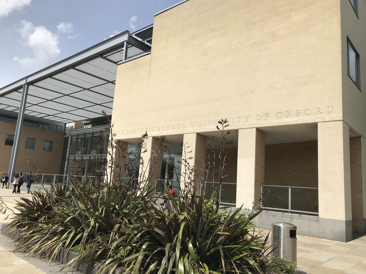 Megan__Hanney's tweet photo. Great to be back at @OxfordSBS for the #FutureofRealEstate Partner Day covering everything from #Offices to #ESG and #AVMs ... thank you for the insight, discussions and dinner! https://t.co/XegE7sybeL