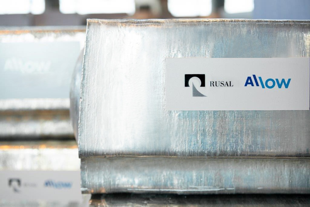We are proud to partner with @BallCorpHQ  to produce aerosols and other containers made from the world’s lowest carbon aluminium, by using our ground-breaking inert anode technology. #LowCarbon #GreenAluminium #RUSAL