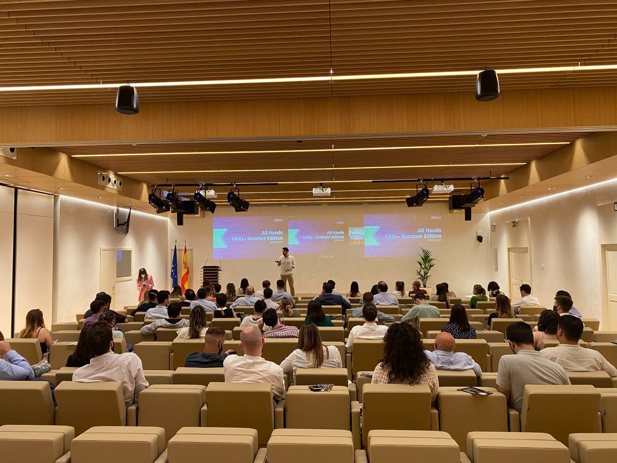ODILO_ES's tweet photo. Hoy volvemos a la oficina con más confianza y con ganas de superarnos otro trimestre más. 💪
¡Gracias a todos los que formáis parte de ODILO! 💚#UnlimitedTeam
#ODILOParty #ODILOTeam #UnlimitedLearning #UnlimitedLearningEcosystem https://t.co/c3on15ghPA