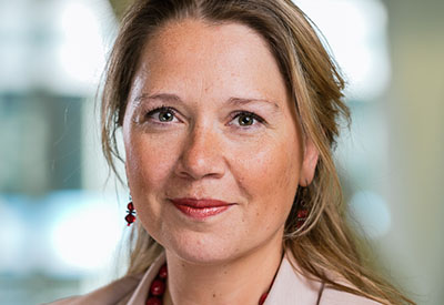 Ons gedrag, leefstijl en voedselzekerheid: heeft corona iets veranderd? #LUMC-hoogleraar Jessica Kiefte-de Jong nam het afgelopen jaar verschillende sociale aspecten van de #coronacrisis onder de loep. Haar bevindingen? Die lees je hier➡️ bit.ly/2TMuVG1 #populationhealth