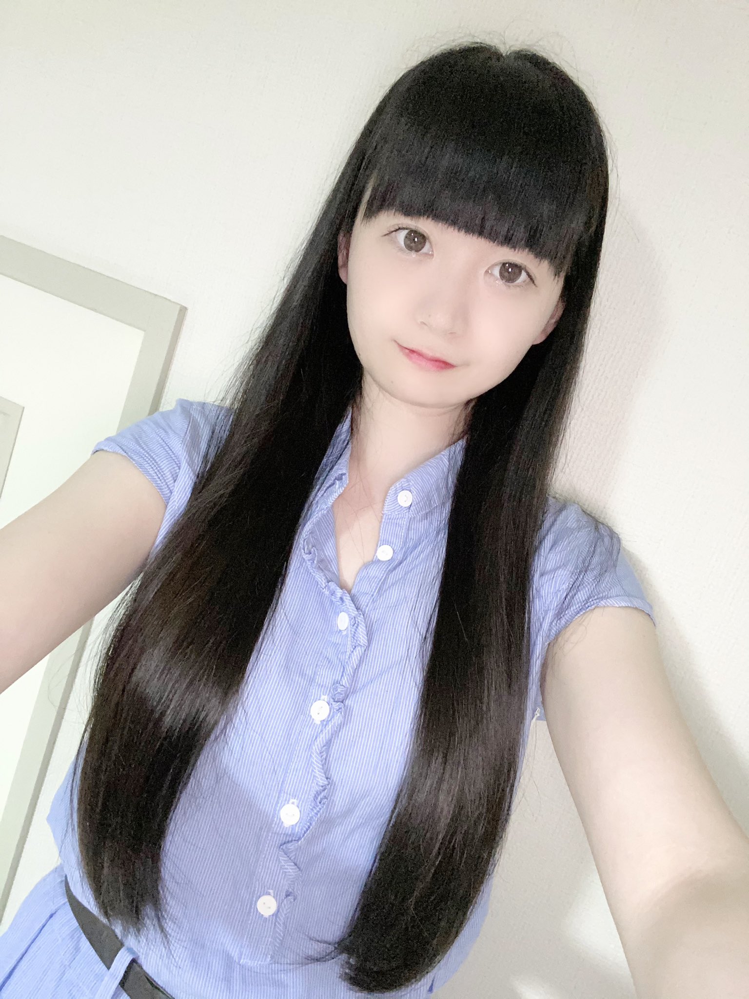 みやびすけっと 髪切ってから約2年経った 伸びたかな 写真1枚目から 現在 切ってから1年後 切った後 2年前 切る前 8年伸ばした ロングヘア 黒髪 黒髪ストレート 髪フェチ ボブ ミディアム スーパー