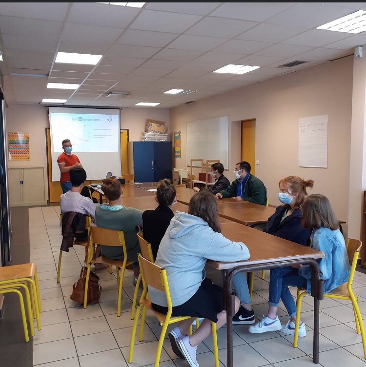 🌞 ÉTÉ 2021 🌞

Le Pôle Culturel a donné rendez-vous au public pour expliquer le programme des activités et séjours de l'Été 2021 que la MJC propose 👨‍🏫

N'hésitez pas à venir vers nous pour toutes questions et inscriptions 😎👍