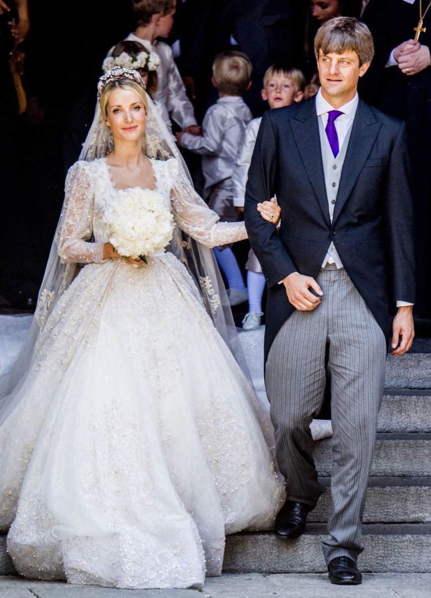 CoutureRoyals's tweet photo. Happy 4th wedding anniversary to Hereditary Prince Ernst August and Hereditary Princess Ekaterina! 🥳

Ernst August of Hanover and Ekaterina Malysheva married otd in 2017 at Marktkirche in Hannover. The bride wore a Sandra Mansour’s design and the Hanoverian Floral Tiara 👑 https://t.co/AGBD6DzS3Q
