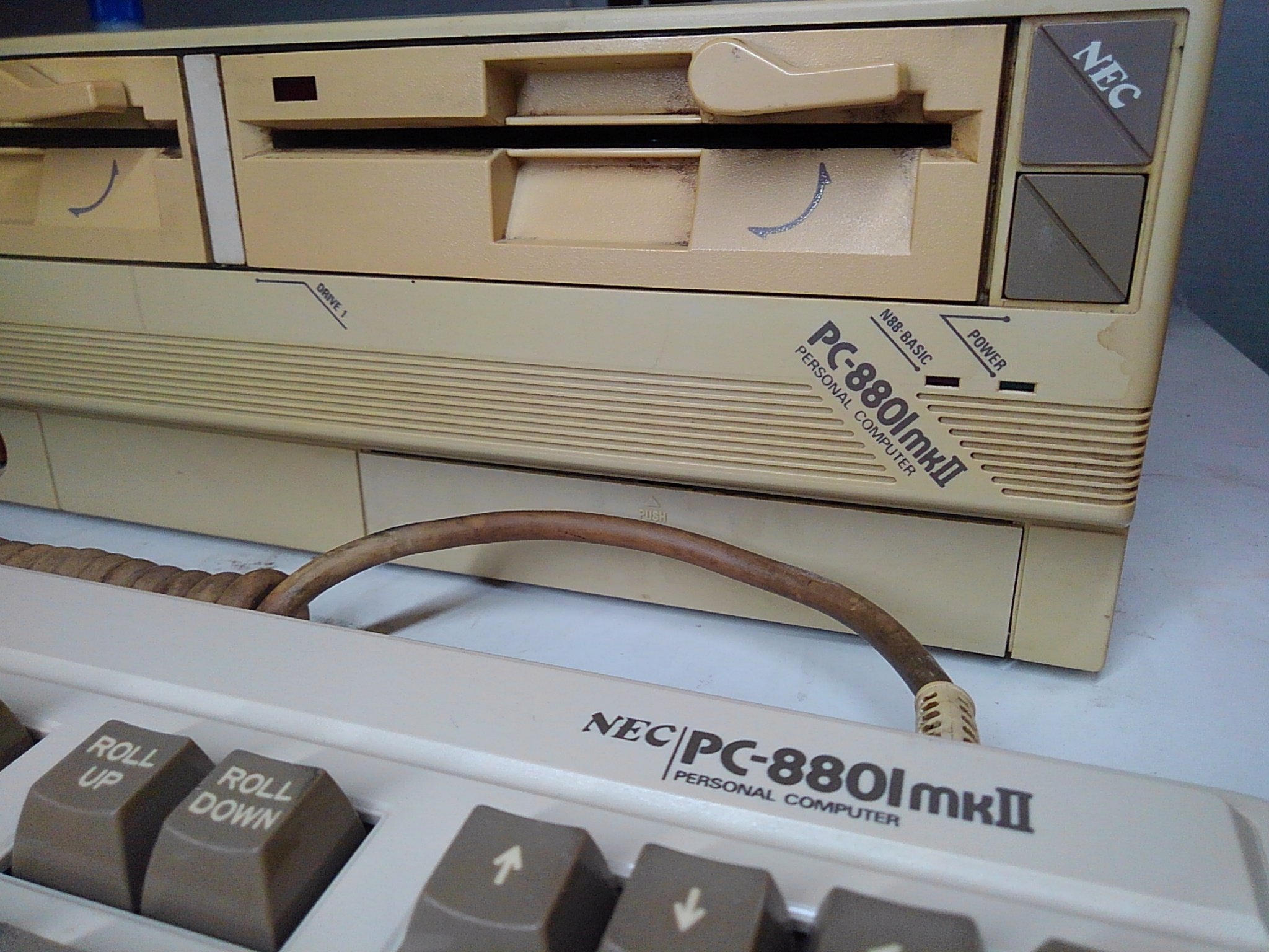 ンラインサイト 最終値下げNEC PC-8801mk II FR 本体、キーボード他確認済み デスクトップ型PC