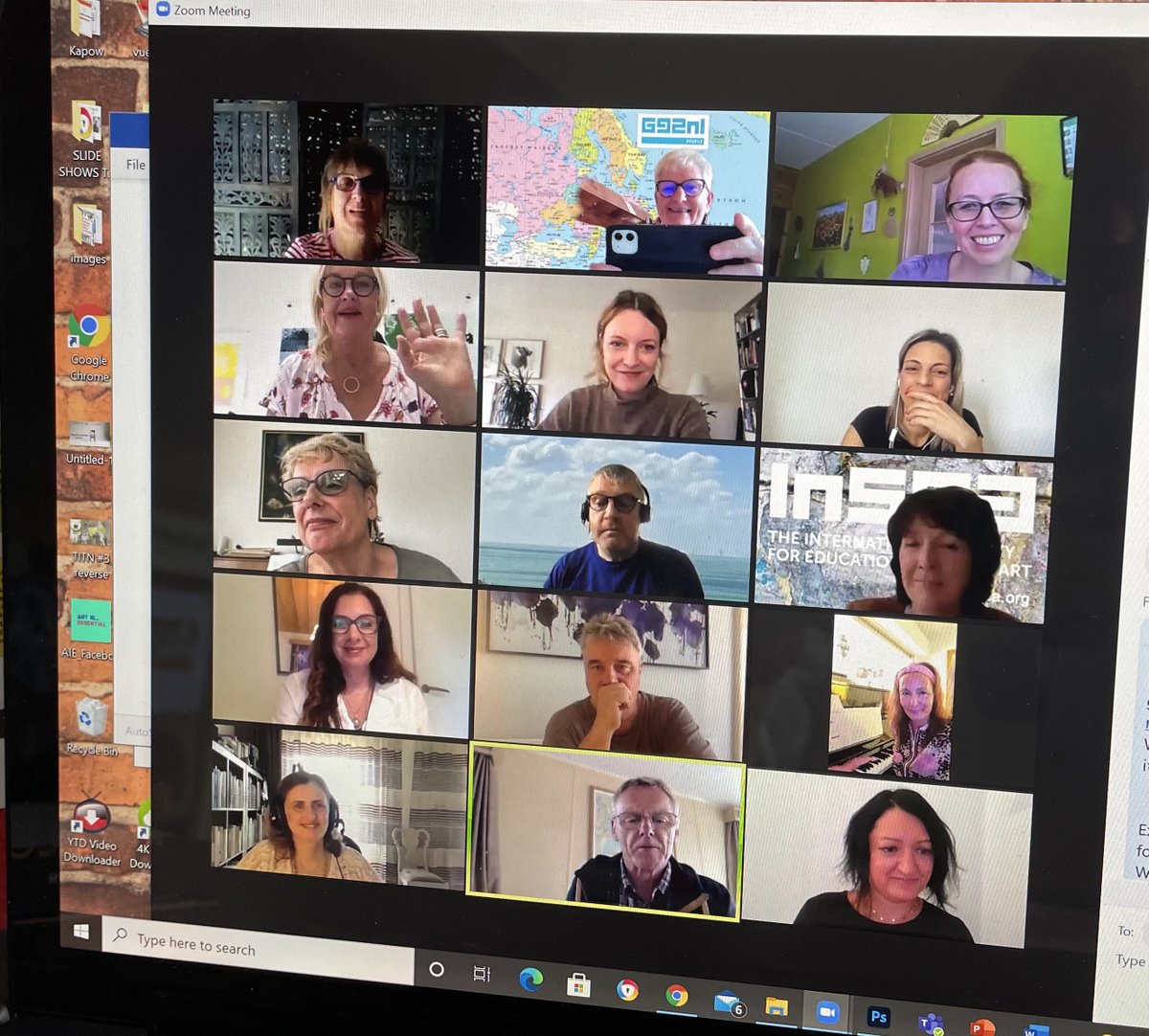 European @InSEA_Blog members discussing the many advantages of being a member of the organisation at today’s Congress meeting. Some words were- connectivity, collaboration, curiosity, learning, sharing, community.