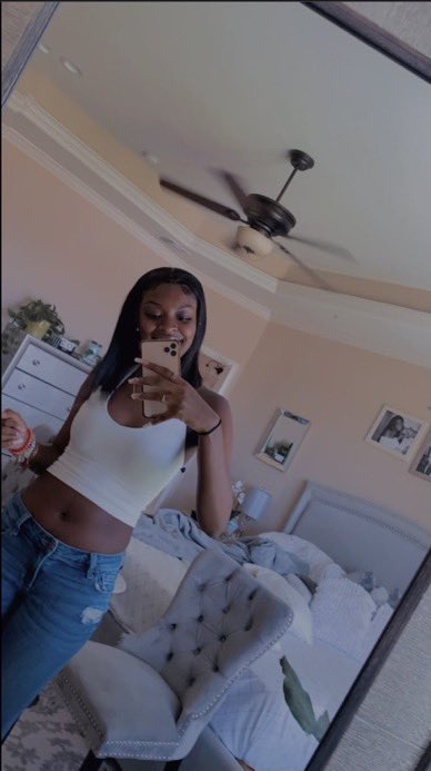 25Txsu's tweet photo. #WhosWhoAtTXSU
-Shawna-Kay 💗
-I’m from Bk, New York but I live in Killeen Texas 💫
-Majoring in Psychology 
-Follow me on ig @Shawnaa.Kay Can’t wait to make new friends https://t.co/DB5XHKe9Gb