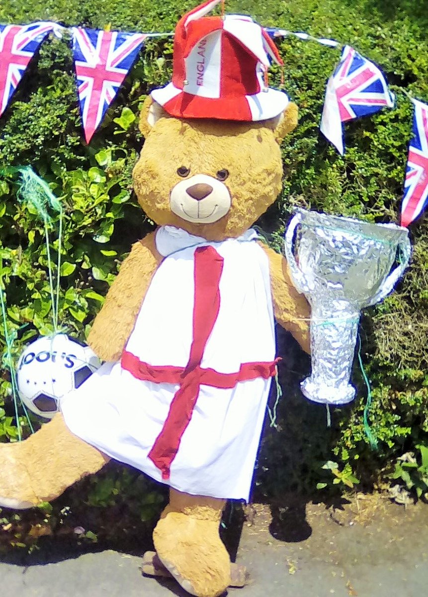 magsmagic's tweet photo. Barton Bear hope England will win the  cup on Sunday, may the best team win. https://t.co/jkZWtqZ72U