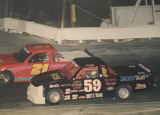 RandyHinshaw2's tweet photo. Back to being a full time wheel man on August 2nd! We’re going to run this throwback to my pop from @AndersonSpeedwy all season.
@IVRLRacing @iRacing Truck Series, we’ll see you at @DAYTONA 🤙
#RaySkillmanBuickGMC #RHRGraphics #RHRTV #chckrdApp 🙏 https://t.co/ublaEj7fds