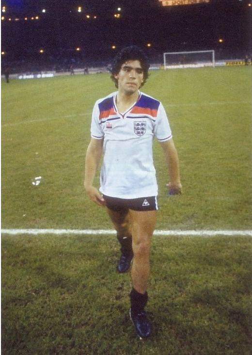 Maradona at Wembley, 1980.
#Argentina