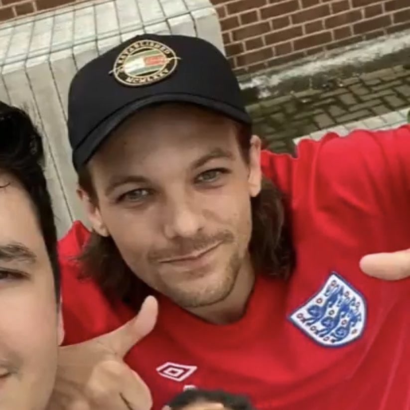 lwtlvr's tweet photo. I followed @965TDY and vote Louis Tomlinson (@Louis_Tomlinson) for #ArtistOfTheSummer https://t.co/Fvo75D8UrX