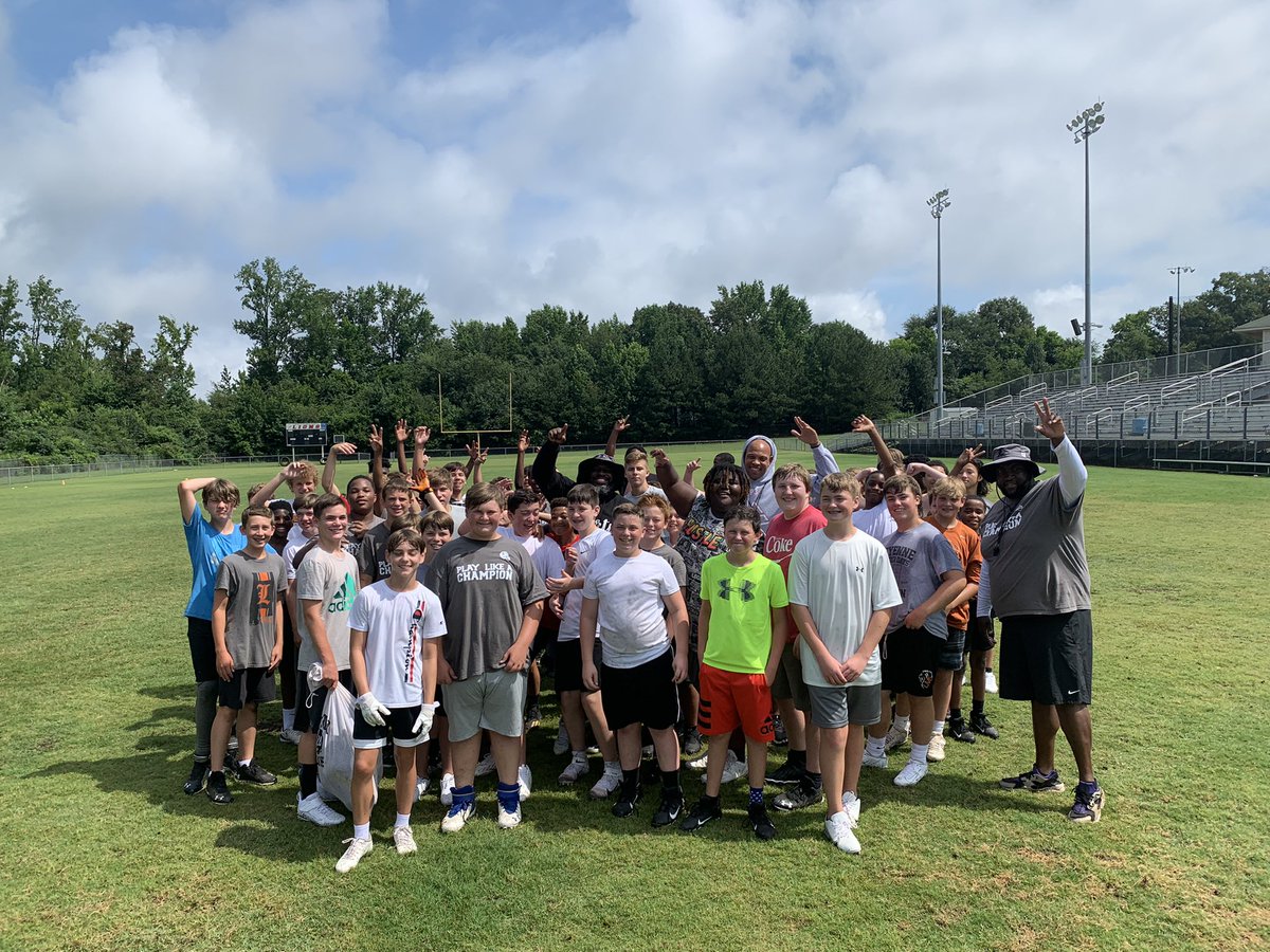 A big Happy Birthday goes out to our very own Coach  <a href="/SimpOneTwo/">Juwan Simpson</a> and Coach Edwards! We are so thankful for their leadership! <a href="/LIONSLMS/">Liberty Middle</a>