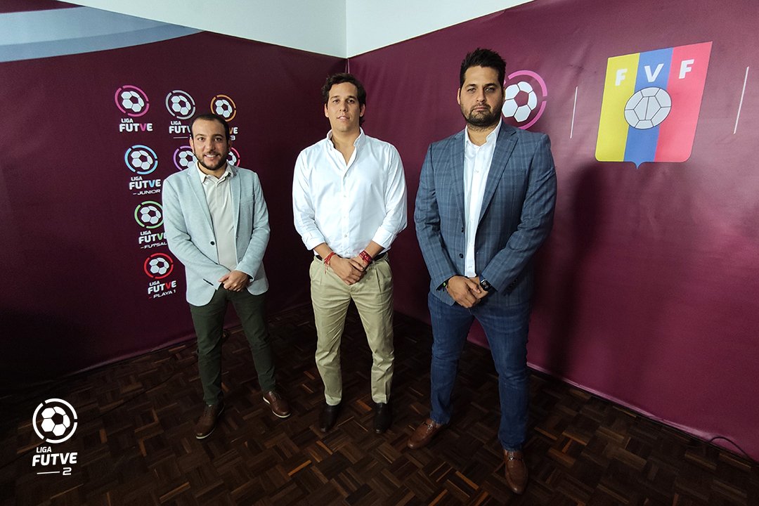 📢 Este jueves 8 de julio se anunció la creación de la #LigaFUTVE2. 

En la presentación oficial estuvo el presidente de la Federación Venezolana de Fútbol, Jorge Giménez acompañado de los dirigentes de las Ligas Profesionales, Akram Almatni y Ernesto Muller. 🤝