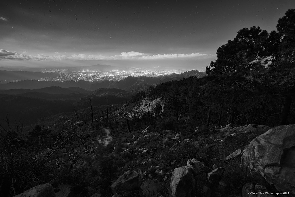 Sure_Shot_Photo's tweet photo. “When it’s done, only our enemies will leave roses.” Alan Moore
#mtlemmonarizona #mtlemmonaz #mtlemmon #mtlemmontrails
#fstopgear #sonya7riii #indurotripods #atomosshogun #sonygm16-15 https://t.co/sh87F4kGzr