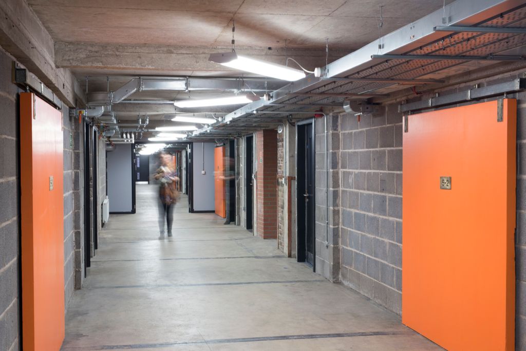 WhiskyBond's tweet image. Thinking about hiring a studio for your burgeoning creative business? Our versatile spaces in a range of sizes offer production, office, workshop, meeting and storage space which you can decorate to truly make your own. Email hello@thewhiskybond.co.uk to see for yourself.