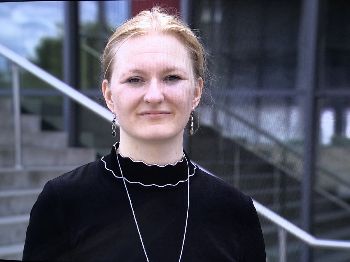 Zwei junge Akademikerinnen, die über die Situation an den Universitäten sprechen. Die Kritik an befristeten Stellen formulieren. Heute in den <a href="/tagesthemen/">tagesthemen</a>. #IchBinHanna mit <a href="/AmreiBahr/">Amrei Bahr ist längst woanders 🦋</a> @DrKEichhorn <a href="/HRK_aktuell/">Hochschulrektorenkonferenz (HRK)</a>