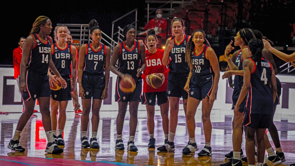 Deadspin The Lack Of Fanfare Around Team Usa S Women S Basketball Team Is The Latest Slap In The Face To Black Women T Co 4kxalw1rup T Co Vib2wlwlz1 Twitter