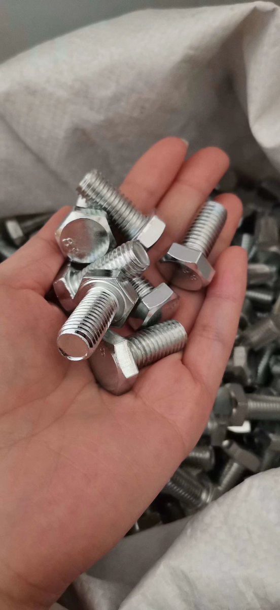 DingFastener's tweet image. Hex bolts, M8, grade 8.8, zinc plated