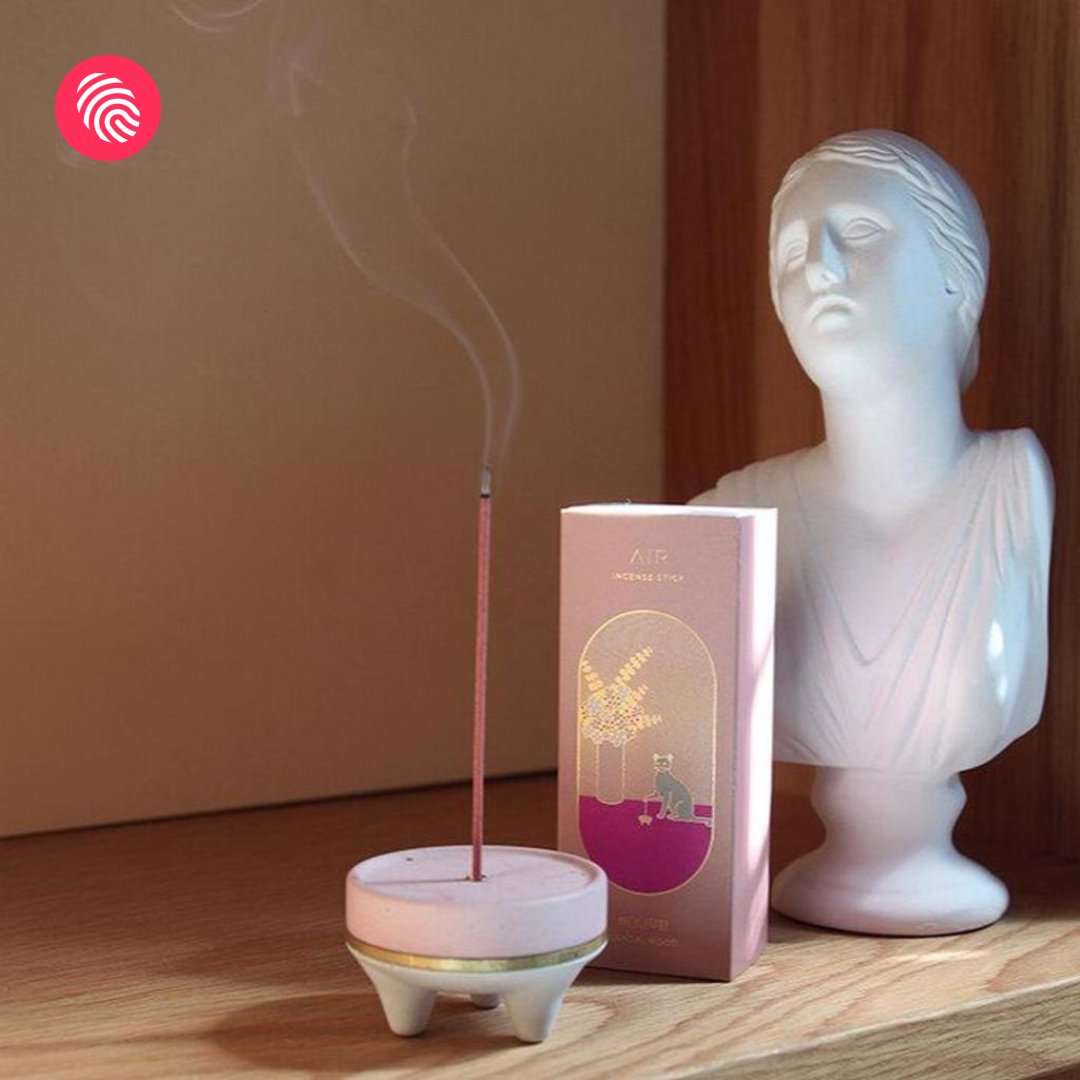 ownablenow's tweet photo. The relaxing scent of sandalwood will add some tranquillity to your garden room. Made with care and using traditional techniques from Korea, the incense fuels a dying craft whilst maintaining the importance of fragrance from natural oils. #thursdayvibes

https://t.co/WfkoW4wcpJ https://t.co/mvikwFmXLO
