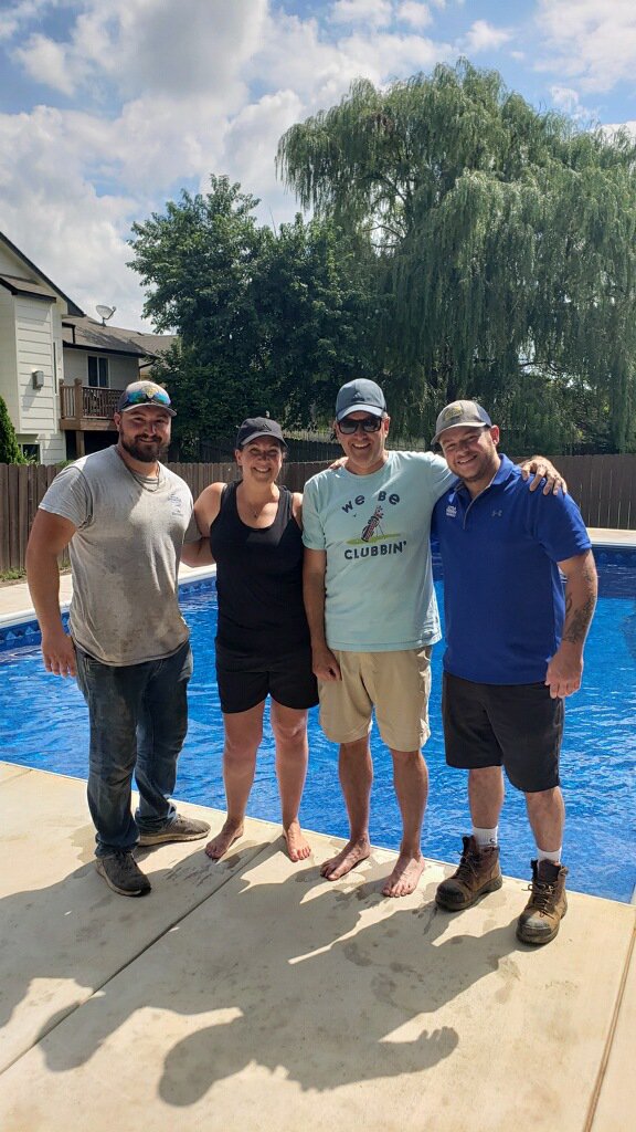 UltraModernPnP's tweet image. Check out these before and afters! Our homeowners are so happy with their 18x36 Fox Pool with its sun deck, diving board, and basketball goal! It’s the perfect pool for everyone to enjoy! 🎉

#ultramodern #poollife #ictpools #wichitapools #swimmingpools #livingpoolside